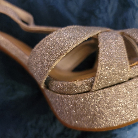 Gianni Bini 6.5 silver high heel - Picture 5 of 6